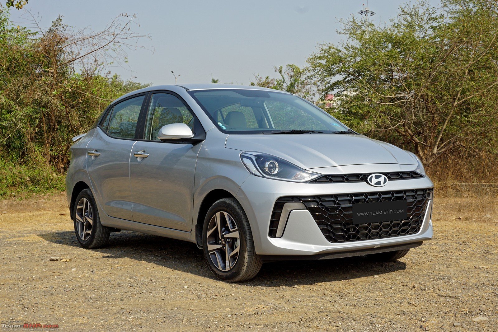 online Hyundai Aura taxi booking Service ahmedabad, hirasar Airport Taxi Services 